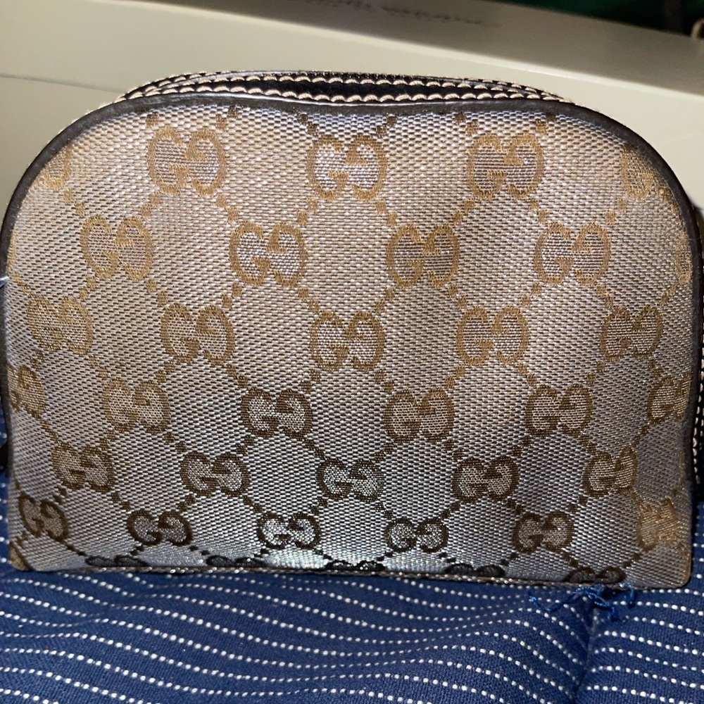 Gucci Metallic Gold and Silver Cosmetic Case - Picture 2 of 12